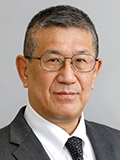 会長　三上　靖夫