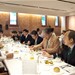 昼食会