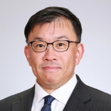 加留部　謙之輔