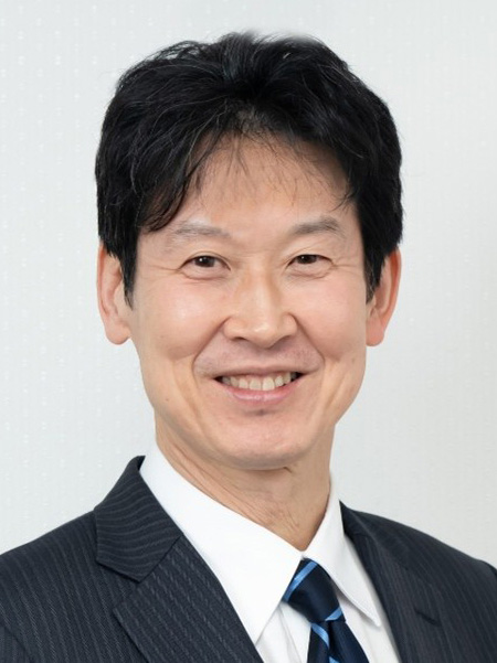 会長　藤井 靖久