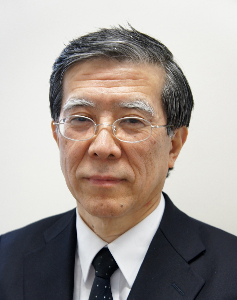 鹿島　晴雄