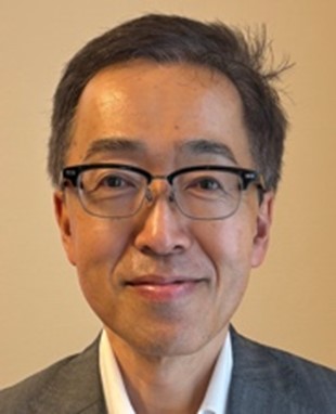 山下　俊英