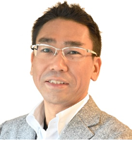 味岡　逸樹