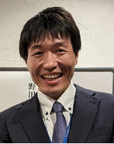 長内　康幸