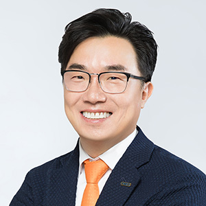 Prof. Jeong Woo Kim